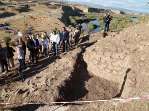 Sebeterias Kalesi’ndeki kazı çalışmaları sürüyor