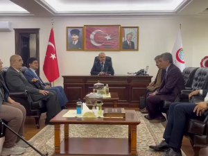 Vali'ye makamında 'Huma Kuşu' türküsü