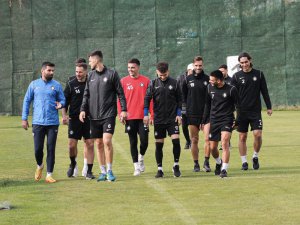 Altay, deplasmanda zor kaybediyor