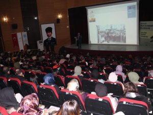 Yazar Turan: "Öğrenciler, öğretmenlerin canlı aynalarıdır”