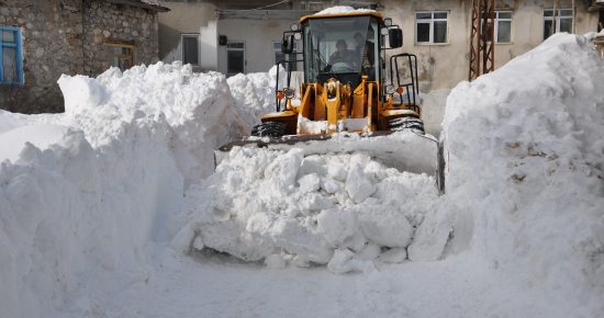 Tunceli’de 227 köy yolu ulaşıma kapalı