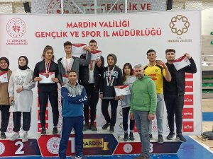 Bilek Güreşinde Türkiye Şampiyonası için ter döktüler