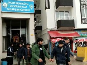 Polisten göçmen kaçakçılığı operasyonu: 6 gözaltı