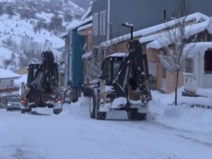 Yağış nedeniyle bir karayolu trafiğe kapatıldı