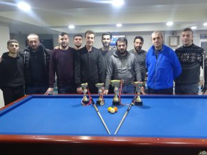 Muş'ta depremzedeler yararına bilardo turnuvası düzenlendi