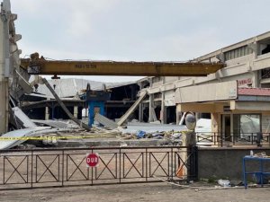 Malatya'daki 5.6'lık depremde Kahramanmaraş'ta fabrika çöktü: 1 ölü, 4 yaralı