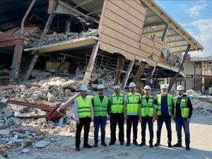 BUÜ'lü mühendislerden deprem bölgesinde inceleme