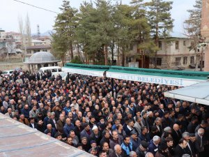 95 yaşındaki gazi annesi son yolculuğuna uğurlandı