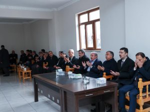 Meclis Başkanı Şentop, Yılmaz'ın annesinin taziyesine katıldı