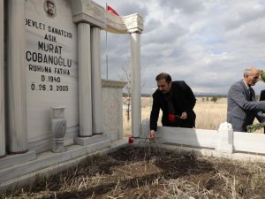 Halk Ozanı Çobanoğlu mezarı başında anıldı