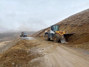 Van Büyükşehir Belediyesinden bakım onarım çalışması