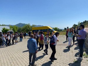 Belediyeden depremzedeler için Düzgün Baba’ya ziyaret