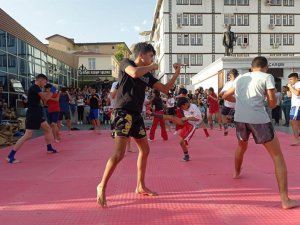 Belediye Spor Kulübünden Kick Boks Gösterisi