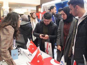 Güneydoğu kariyer fuarı'nda Fırat Edaş standına büyük ilgi