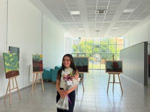Ressam Doğan, ilk kişisel sergisini açtı