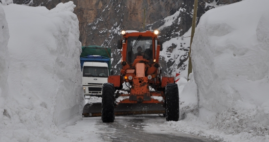 Tunceli'de 269 Köy Yolu Ulaşıma Kapalı