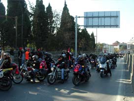 Motorsiklet tutkunları Sakarya'da buluştu
