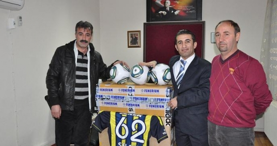 Fenerbahçe’li Selçuk’dan Dersimspor’a destek