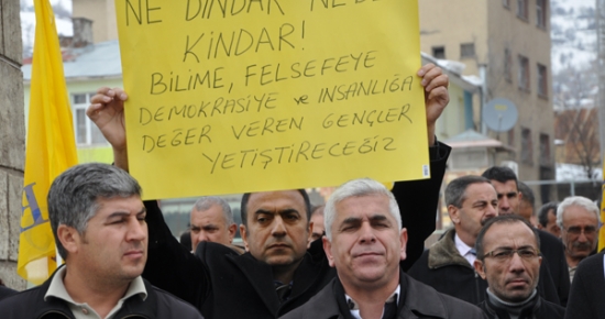 Eğitim-Sen’den  12 Yıllık Zorunlu Eğitim Protestosu
