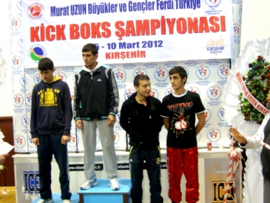 Kick-Boksta Türkiye Üçüncüsü olduk