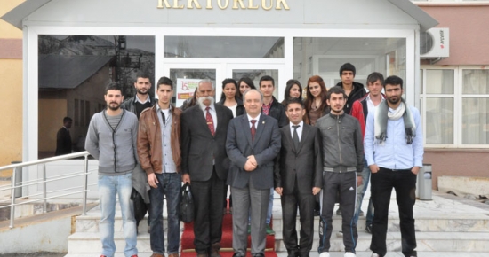 Varvara’dan rektöre ziyaret