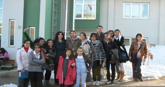 Gençlik Merkezi Üyelerinden, Yaşlılara Anlamlı Ziyaret
