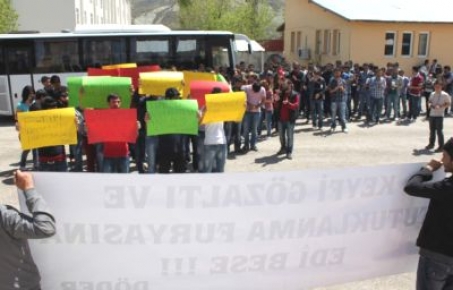 Tunceli'de Öğrencilere 80 Yıl Ceza Verilmesi Protesto Edildi