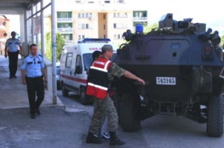 Tunceli'de polis aracına silahlı saldırı