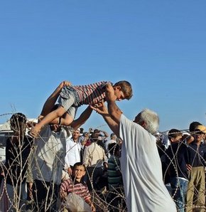 2 bin 560 Suriyeli Türkiye'ye sığındı