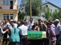 Cesedi bulunan taksici toprağa verildi