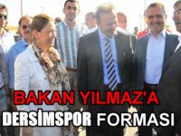 Milli Savunma Bakanı Yılmaz'a Dersimspor Forması