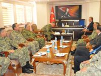 Komutanlardan Vali Güner’e  Ziyaret