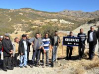 Tunceli'de bir köye eski isminin yazılı olduğu Kürtçe tabela dikildi