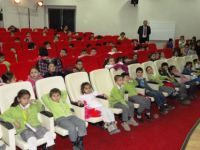 Hozat’ta Tiyatro Gösterimi