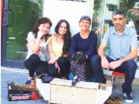 Tunceli’de ayakkabı boyacısı bir anne...