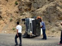Tunceli'de minibüs devrildi: 4 yaralı