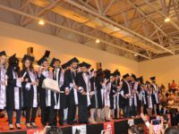 Tunceli Üniversitesi'nde Mezuniyet Sevinci