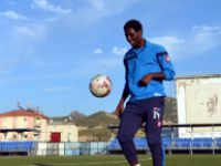 Dersimspor'a Arjantinli ve Fildişi Sahilli Forvet