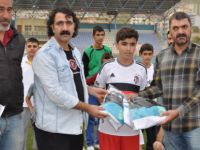 Dersimspor Altyapısına Malzeme Desteği