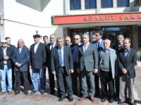 Kamer Genç: Yolsuzluk soruşturmasının peşini bırakmayacağız