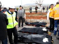 Elazığ'da TIR, Kamyoneti Biçti: 4 Ölü