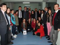 Milli Eğitim Müdürü ve Öğrenciler, Aile ve Sosyal Politikalar İl Müdürlüğünü ziyaret etti