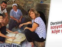 Selçuk Şahin eşini köye götürdü