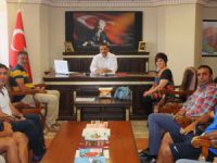 Dersimspor Yönetimi ve Teknik Heyeti Vali Kaymak’ı ziyaret etti