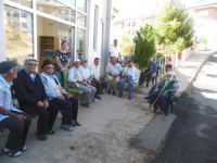 Prof. Dr. Muzaffer Aşkın, yaşlıları ziyaret etti