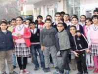 Çemişgezekli Çocuklardan Alkışlanacak Davranış