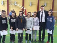 Badminton takımı yarı finale yükseldi