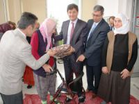 Yaşlılar Yurduna Giyim Yardımı