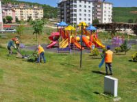 Parklarda çalışmalar devam ediyor