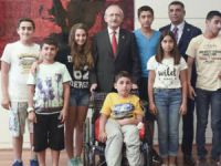 Kılıçdaroğlu TEOG'da başarılı öğrencilerle buluştu